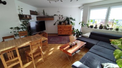 Helle 4-Zimmer-Wohnung mit Balkon und Carportstellplatz