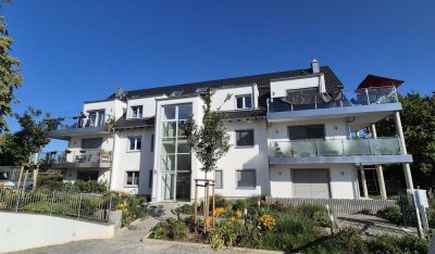MODERNE AUSSTATTUNG, TERRASSE UND EIGENER GARTENANTEIL, FB HZG. TG, UND EXTRAS!