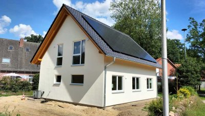 Erstbezug: Einfamilienhaus in Stadtnähe