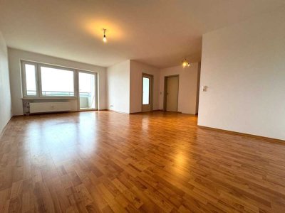 Großzügige 2-Zimmer-Wohnung mit Balkon und Weitblick – Nähe S-Bahn Altenerding