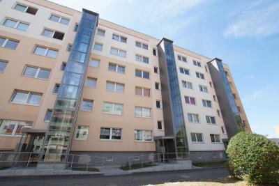 4-Raum-Wohnung mit Balkon und Glasaufzug
