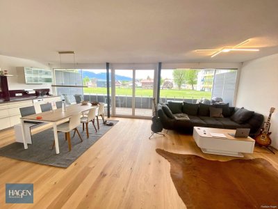 Traumwohnung in Höchst gesucht? Dann sind Sie hier genau richtig! 4 Zimmerwohnung mit wunderbarer Aussicht!