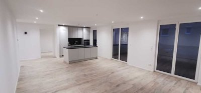 Stilvolle 2,5-Zimmer-EG-Wohnung mit gehobener Innenausstattung mit Außenbereich und EBK in Lahr
