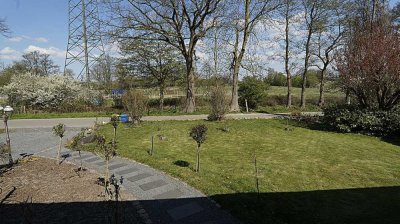 Großzügiges Einfamilienhaus mit Einliegerwohnung in beliebter Lage von Ellerbek/Krs. Pinneberg