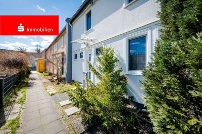 Frankfurt-Griesheim: Modernisiertes Reihenmittelhaus mit Anbau auf Erbbaugrundstück