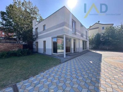 Einziehen und genießen: Moderne Villa mit 660 m² Grundstück in Toplage
