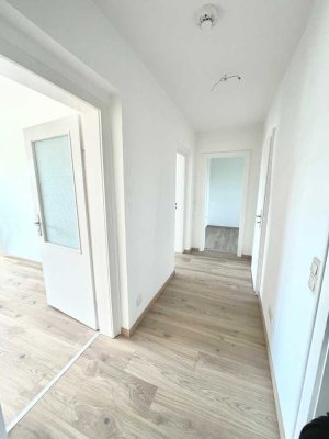 Schöne 3-Raum-Wohnung mit Balkon