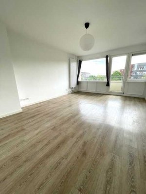 Schöne, sanierte 1-Zimmer-Wohnung in zentraler Lage - courtagefrei