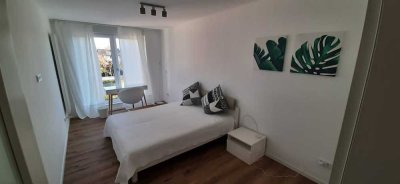 3,5-Zimmer mit zwei Bädern und Einbauküche