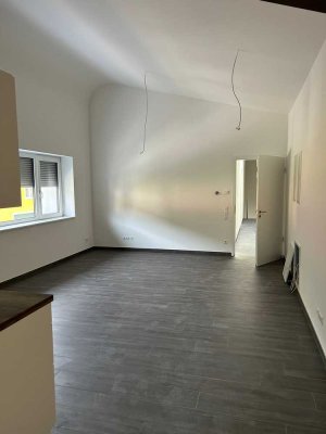 Erstbezug mit Einbauküche: attraktive 2-Zimmer-Wohnung in Neckargemünd