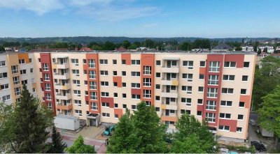 ERSTBEZUG! 100m² 4-Raumwohnung im Zentrum und mit zwei Balkonen