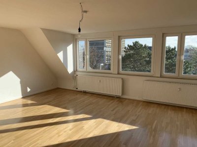 Wunderschöne, helle 2-Zimmer Wohnung
