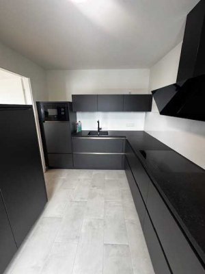 Teilmöbiliert: Exklusive 3 Zi.- NEUBAU Whg. für jede Generation in 71139 Ehningen, WM ca.1.465€