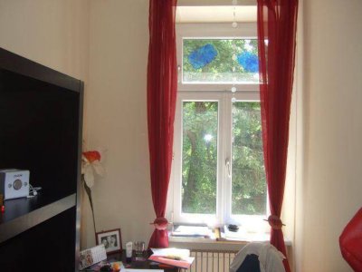 Wohnung für Ruhesuchende - in Grünlage und doch sehr gute öffentliche Anbindung