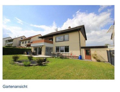 Helle 3-Zimmer Wohnung mit Balkon und Garten im 2. OG in Eschenbach