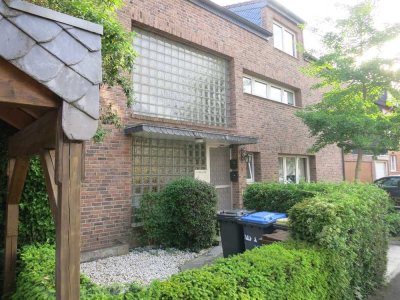 Schöne, geräumige zwei Zimmer Etagenwohnung in ruhiger Pulheim-City-Lage