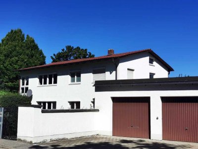 Bestlage Hofberg, 2-Fam. Haus, 2 Garagen, gr. Grundstück