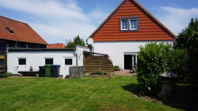 Provisionsfrei! Schönes und vollständig renoviertes, gemütliches Fachwerkhaus in Gadenstedt