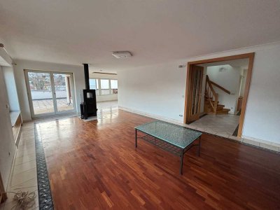 Exklusive Penthouse-Wohnung mit gigantisch großer Dachterrasse in Blaubeuren zu vermieten