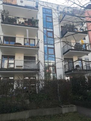 +SCHWANTHALERHÖHE+  Komfortable 3-Zimmer-Wohnung, Loggia, Balkon, EBK, TG-Stellplatz optional+