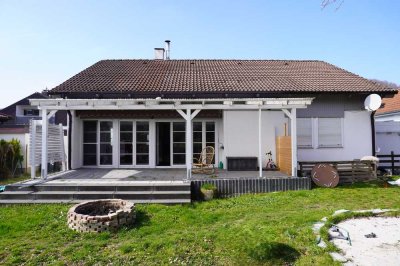1-2 Familienhaus mit idyllischem Garten in ruhiger Ortsrandlage