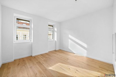 Exklusive Altbauwohnung mit riesiger Loggia in Gehweite zum Schweizergarten