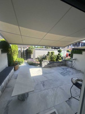 Neuwertiges 5,5-Zimmer-Reihenhaus, EBK / teilmöbliert in Langenau