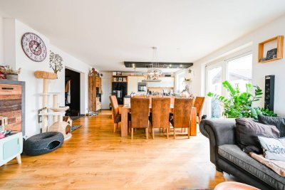 Moderne und großzügige 3-Zimmer-Eigentumswohnung mit 99 m² in sonniger Panoramalage in Bad Häring