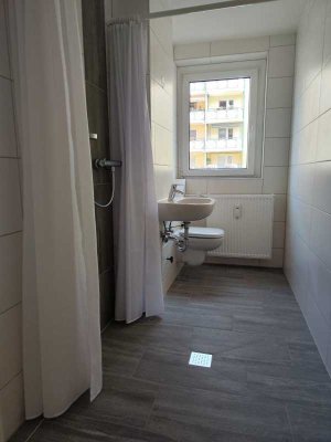 Komplett neu sanierte Wohnung mit bodengleicher Dusche