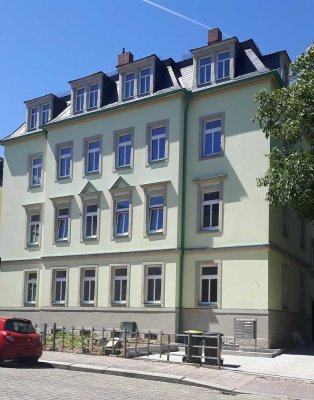 Erstbezug, attraktive,liebevoll komplett sanierte Altbauwohnung in Dresden!