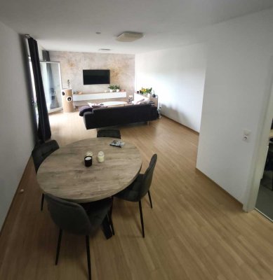 Schöne 2-Zimmer-Wohnung mit Balkon und EBK in Bad Dürkheim