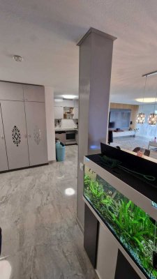 Exklusive 3,5-Zimmer Wohnung im 6. OG mit Balkon in Kornwestheim