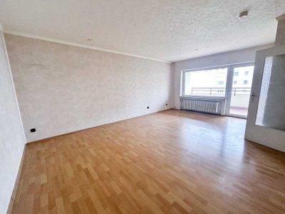 DIETZ: Provisionsfreie 4 Zi. ETW im 5. OG mit Aufzug, Loggia, Keller, eigener Garage! SOFORT FREI!