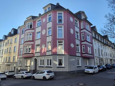 Charmante Altbauwohnung im Herzen von Remscheid!