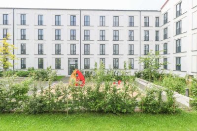Lichtdurchflutete Etagenwohnung mit hochwertiger Einbauküche und eleganter Wohlfühlatmosphäre
