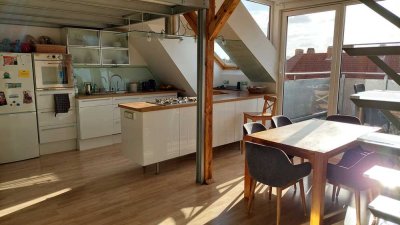 Exklusives Loft über den Dächern der List mit 2 Dachterrassen + Garage