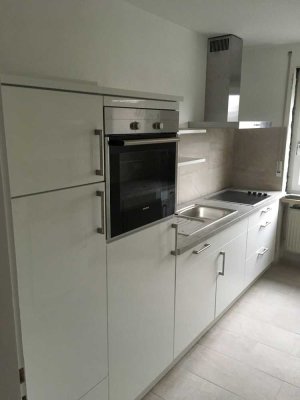 HOCHWERTIG RENOVIERT! VON PRIVAT! 3 Zimmer Wohnung in Augsburg, Göggingen
