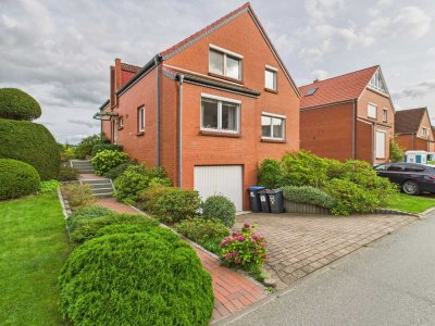 Modernes Einfamilienhaus mit Stör-Blick