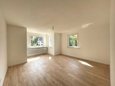 Kernsanierte 5-Zimmer-Wohnung mit Garten und Stellplatz in zentraler Lage vonÖhningen