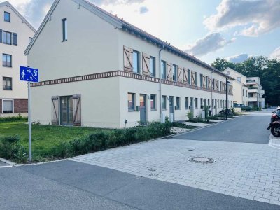 Geschmackvolles 4-Zimmer-Reihenendhaus mit gehobener Innenausstattung und EBK in Beelitz