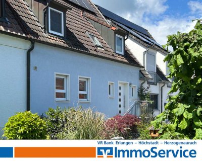 Bezugsfreies Reihenmittelhaus mit großem Garten