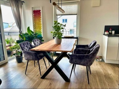 Neuwertige Penthousewohnung...
