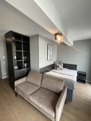 mio Compact Apartment: Vollmöbliertes 1-Zimmer-Apartment mit Designerküche, WLAN