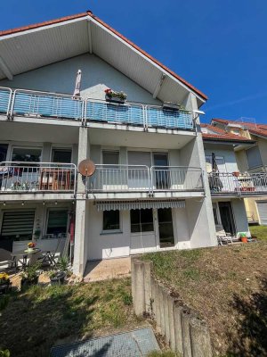 STADTFLUCHT - kleine (gemütliche) 2 Raum-Wohnung mit Terrasse und TG-Stellplatz