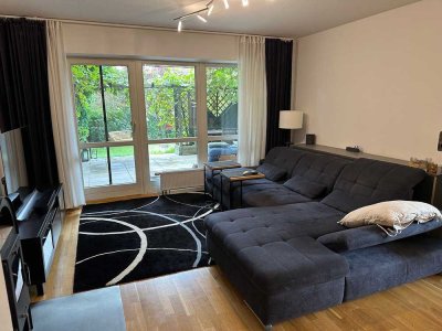 Gepflegte 5-Zimmer-Erdgeschosswohnung mit geh. Innenausstattung mit Terrasse und Einbauküch