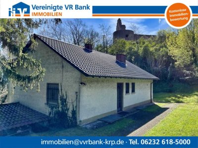 Traumhaftes, großes Grundstück unterhalb der Burg