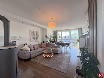 Familientraum mit 4 Zimmern, Dachterrasse mit Outdoorküche, zwei Garagenplätzen und Badeseezugang