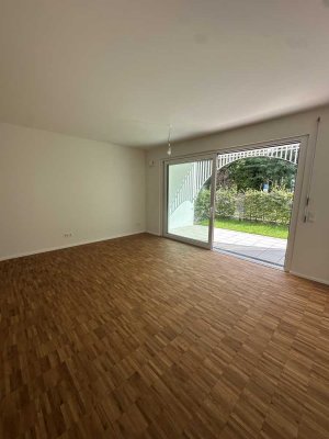 Erstbezug: Stilvolle 3 Zimmer Gartenwohnung mit Luxus Innenausstattung