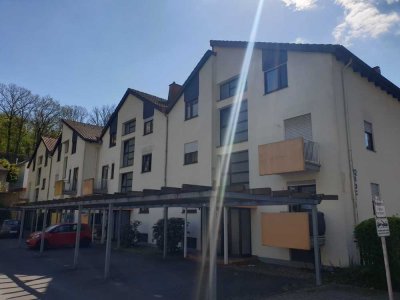 Möbilierte gepflegte 1-Zimmer-Wohnung mit Balkon in Marburg