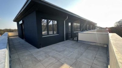 Penthouse im Schloss Siethen - Exklusives Wohnen mit Dachterrasse & Abendsonne